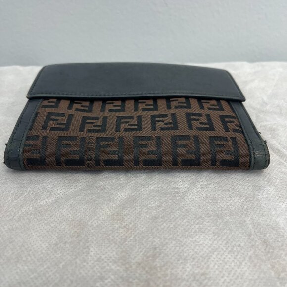 FENDI Zucchino Jacquard Fabric and Leather Bi-fold Wallet - Preowned - Picture 8 of 10